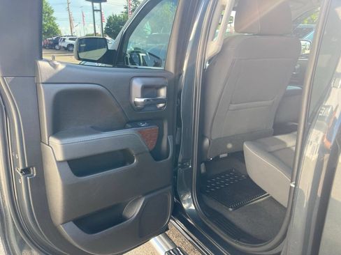 Used 2019 GMC Sierra 1500 SLE w/ SLE Value Package AWD/4WD image 11