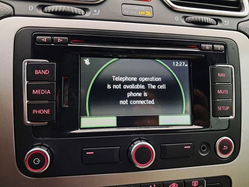 Used 2012 Volkswagen Eos Lux image 22