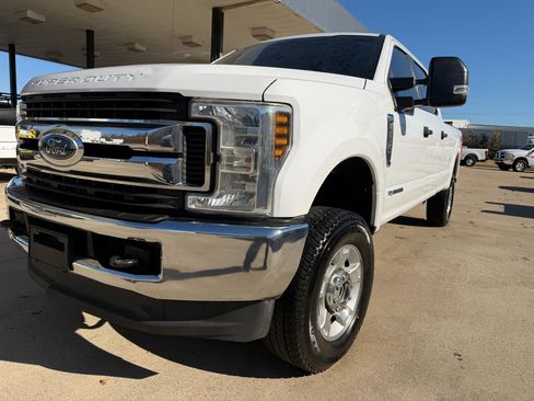 Used 2018 Ford F250 XLT image 9