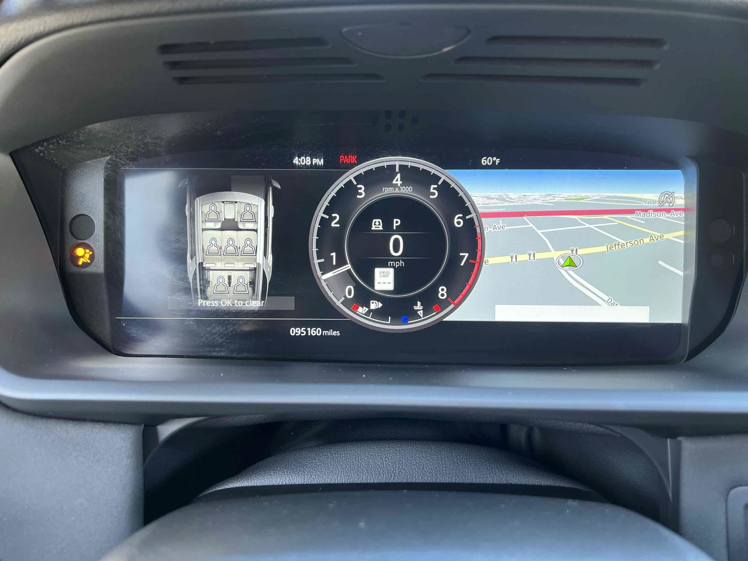 Used 2018 Land Rover Discovery HSE AWD/4WD image 36