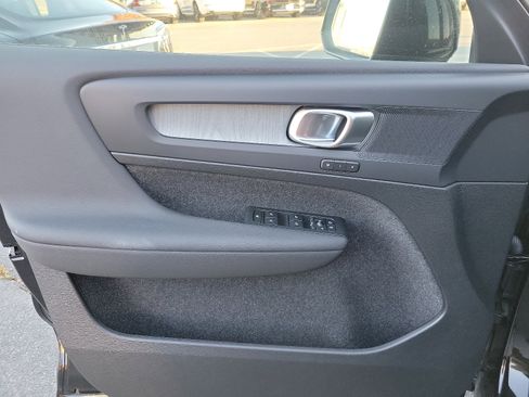 New 2025 Volvo XC40 B5 Plus w/ Protection Package Premier image 8