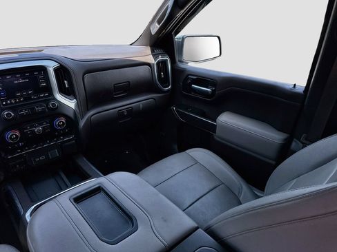 Used 2021 Chevrolet Silverado 1500 LTZ w/ LTZ Convenience Package II AWD/4WD image 27