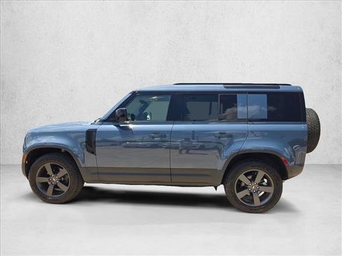 Certified 2025 Land Rover Defender 110 S AWD/4WD image 9
