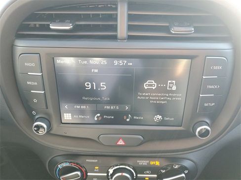 New 2025 Kia Soul LX image 30