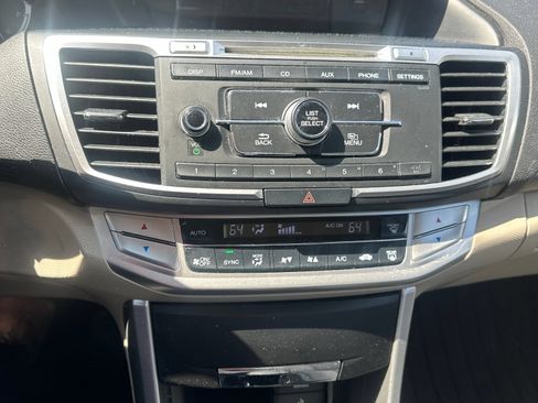 Used 2013 Honda Accord LX image 2