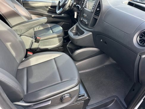 Used 2023 Mercedes-Benz Metris Passenger image 16