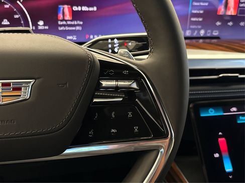 New 2026 Cadillac Escalade ESV Platinum Sport AWD/4WD image 29