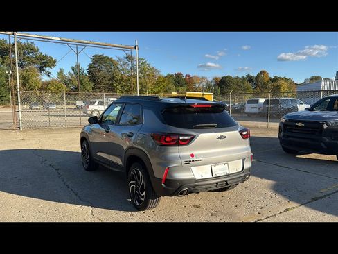Used 2025 Chevrolet TrailBlazer RS w/ Convenience Package image 4