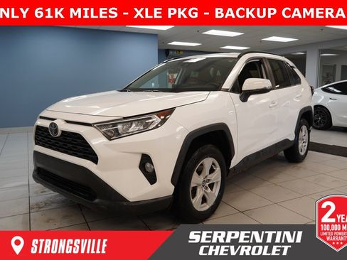 Used 2020 Toyota RAV4 XLE image 1