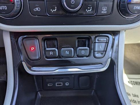 Used 2020 GMC Terrain Denali w/ Denali Premium Package image 13