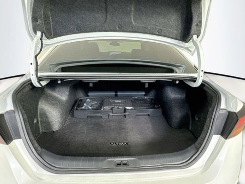 Used 2024 Nissan Altima 2.5 SR w/ SR Premium Package image 33