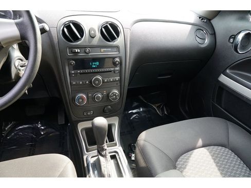 Used 2010 Chevrolet HHR LS image 20