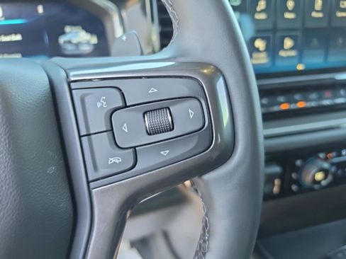 Used 2025 Chevrolet Silverado 1500 ZR2 w/ Technology Package AWD/4WD image 16