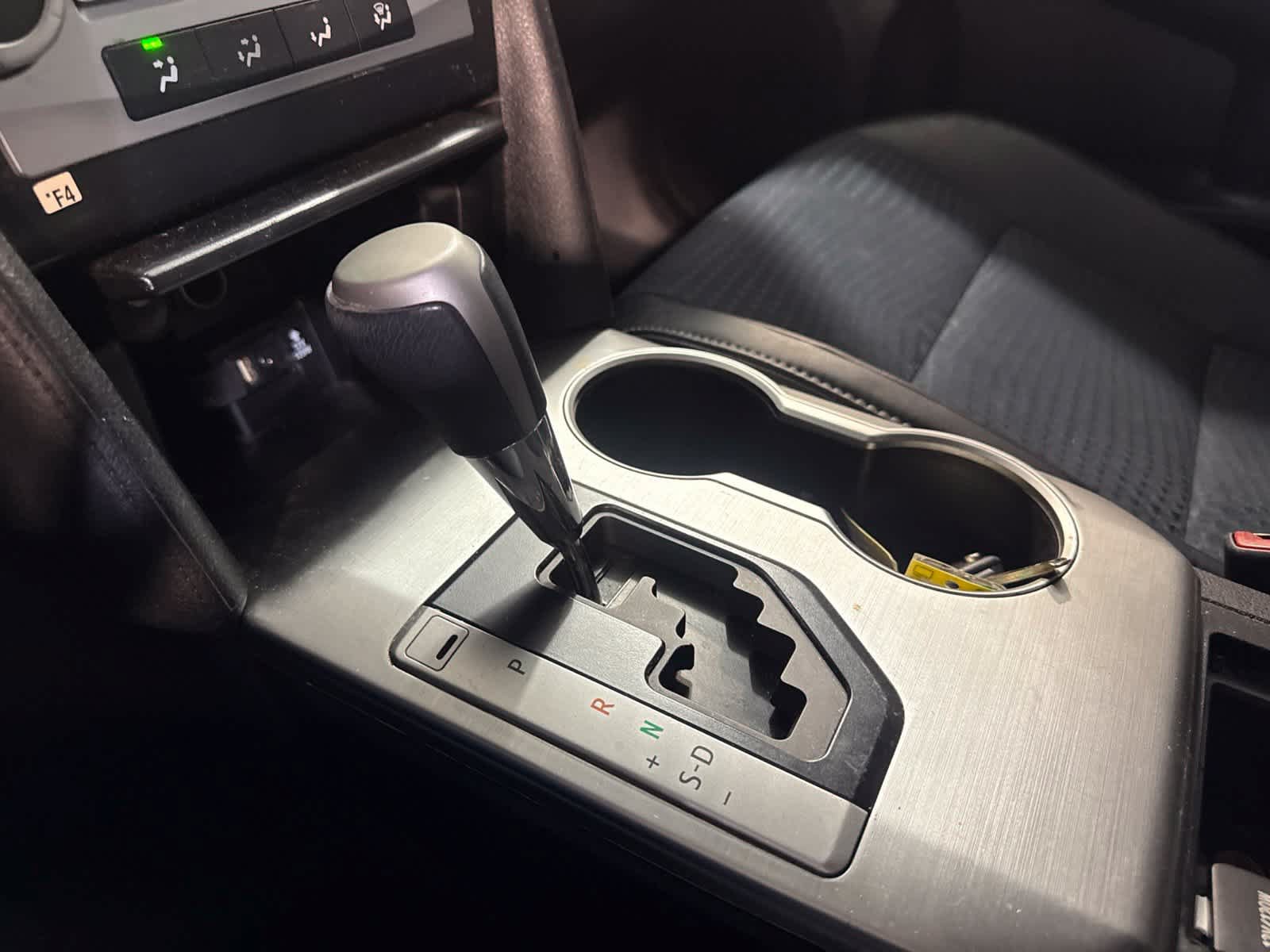 Used 2014 Toyota Camry SE FWD image 24