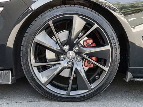 Used 2023 Genesis G70 2.0T w/ Sport Prestige Package image 14