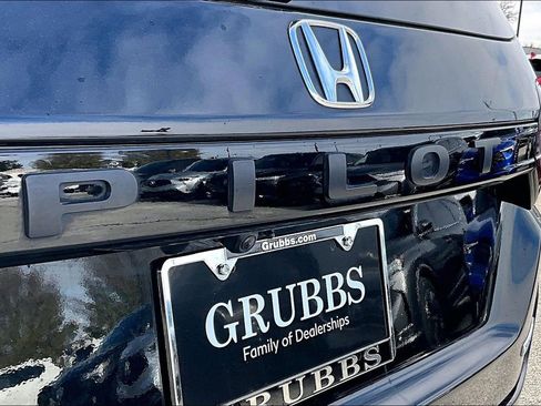 Used 2023 Honda Pilot Touring image 43