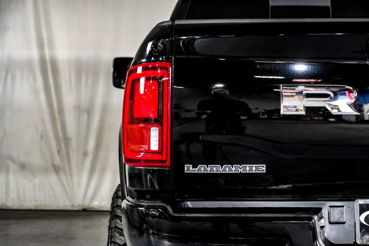 Used 2025 RAM 2500 Laramie AWD/4WD image 42