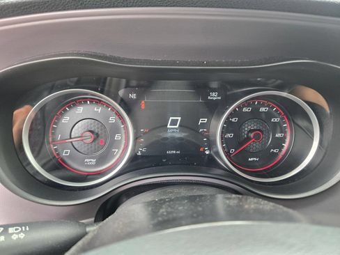Used 2023 Dodge Charger SXT RWD image 18