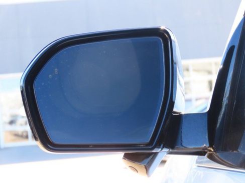 Used 2022 Lincoln Navigator L Black Label image 17