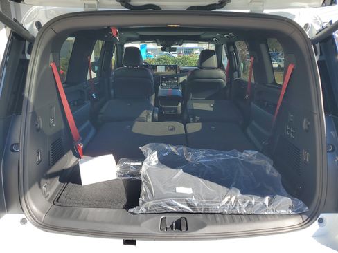 New 2026 Nissan Armada NISMO image 5