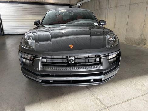 Certified 2023 Porsche Macan GTS AWD/4WD image 12