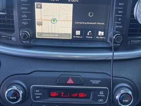 Used 2019 Kia Sorento SX w/ SX Touring Package image 11