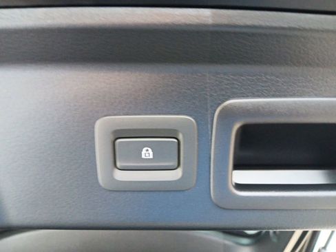 Certified 2025 MAZDA CX-30 AWD 2.5 S w/ Select Sport Pkg image 10