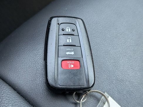 Used 2020 Toyota Camry XSE w/ Navigation Package image 22