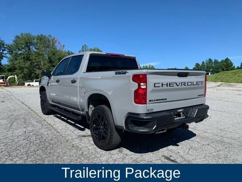 Used 2025 Chevrolet Silverado 1500 Custom Trail Boss w/ Dark Appearance Package AWD/4WD image 6
