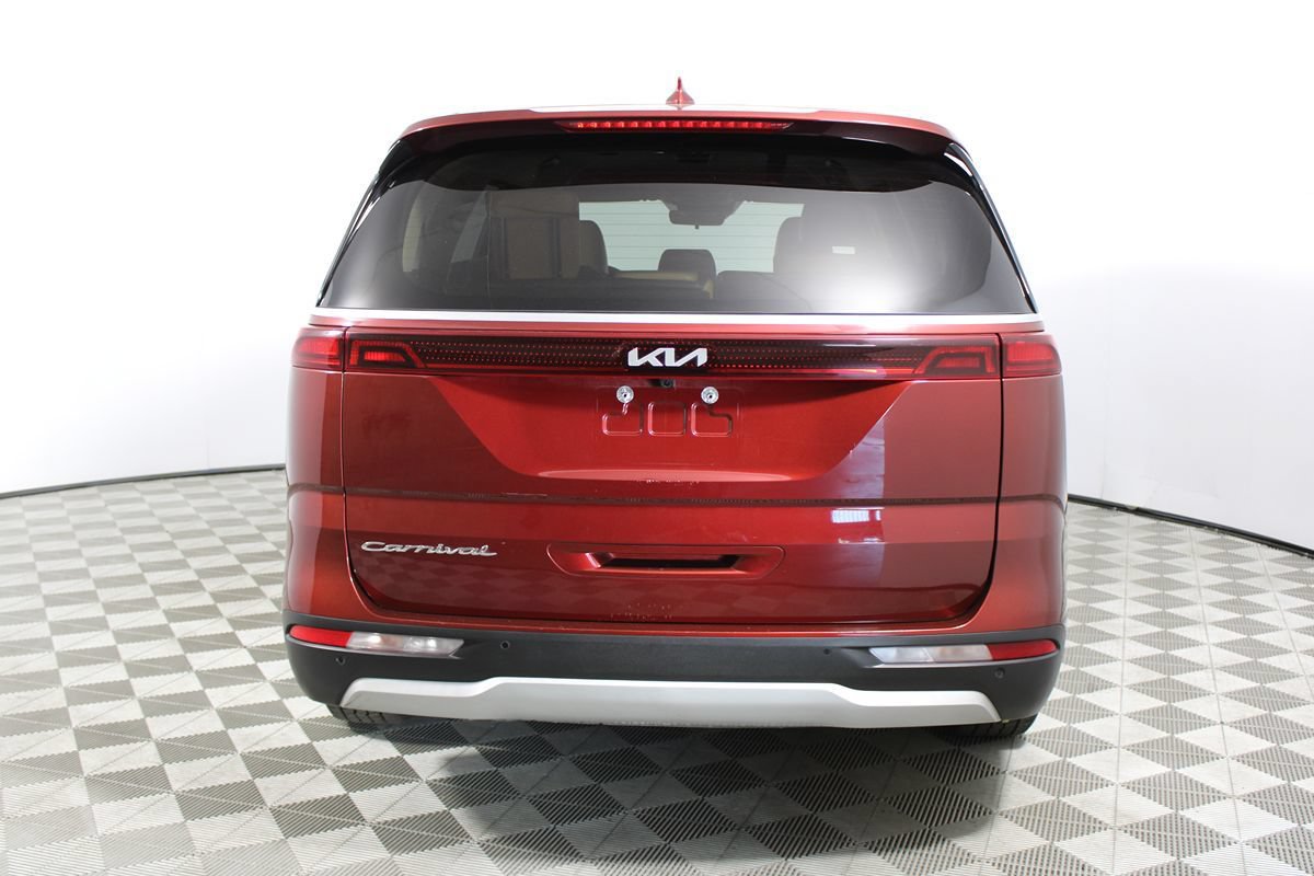 Used 2022 Kia Carnival EX FWD image 35