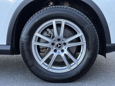 Certified 2024 Mercedes-Benz GLC 300 4MATIC image 10