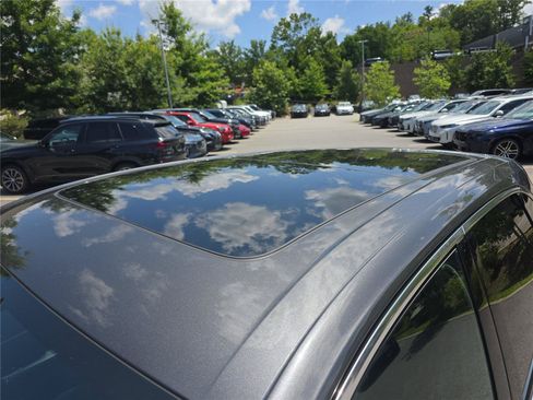 Used 2022 Porsche Cayenne S AWD/4WD image 11