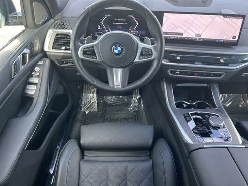 Certified 2025 BMW X7 xDrive40i image 12