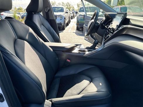 Used 2023 Toyota Camry XSE image 21