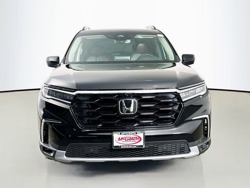 Certified 2025 Honda Pilot Elite image 19