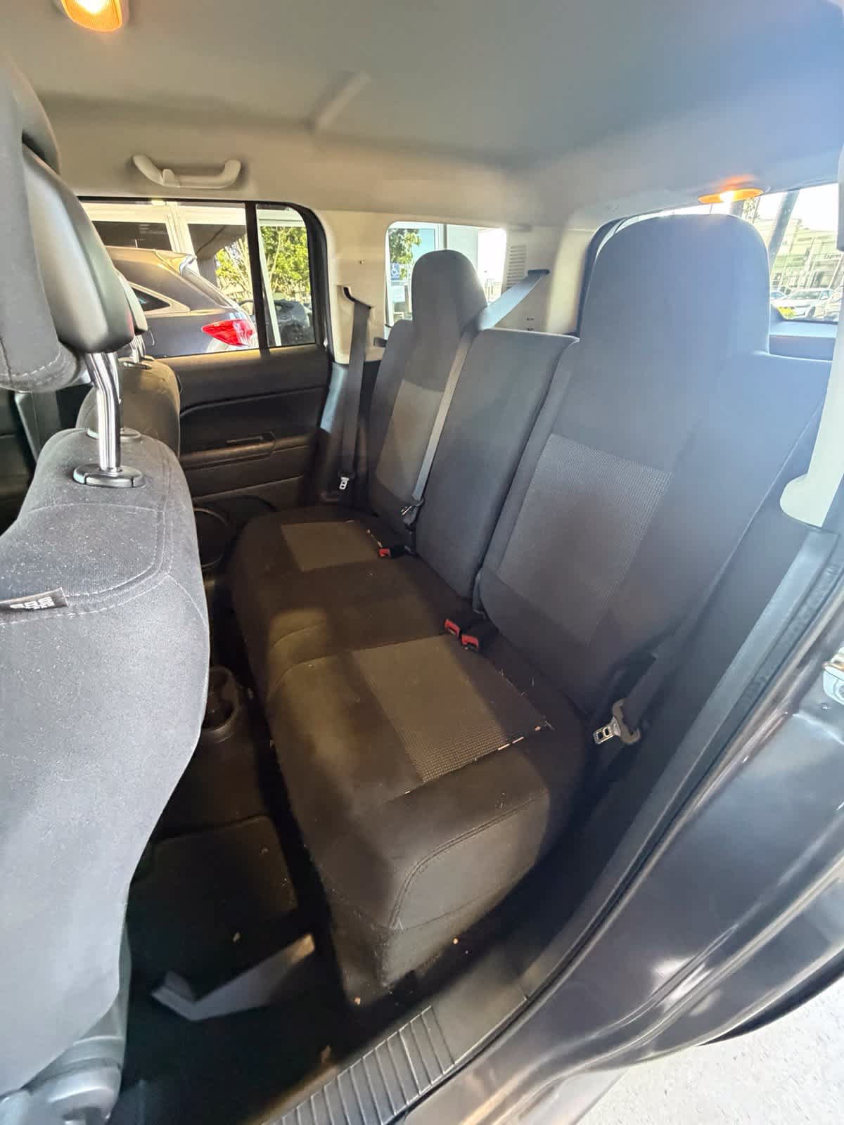 Used 2015 Jeep Patriot Sport w/ Power Value Group FWD image 19