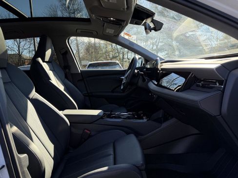 Used 2025 Audi Q6 e-tron Premium Plus w/ Premium Plus image 15