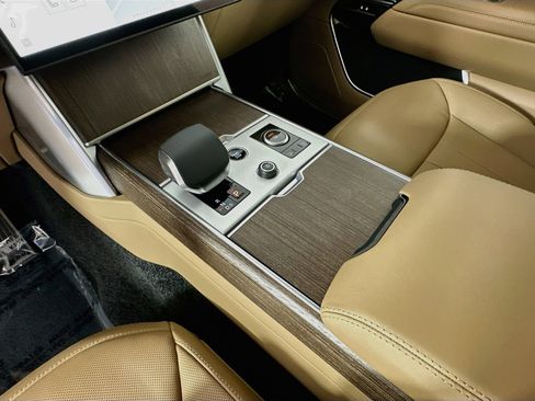 New 2027 Land Rover Range Rover SE AWD/4WD image 13