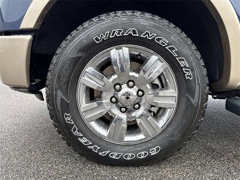 Used 2011 Ford F150 Lariat w/ Lariat Chrome Pkg image 11