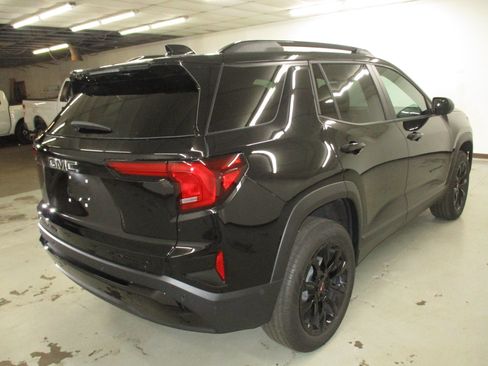 New 2026 GMC Terrain Elevation w/ Elevation Premium Package AWD/4WD image 5