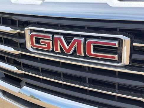 New 2026 GMC Sierra 2500 SLT AWD/4WD image 31