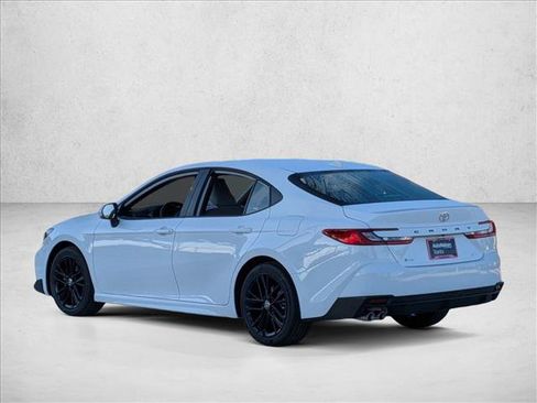 Used 2026 Toyota Camry SE w/ Convenience Package FWD image 9