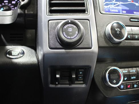 Used 2020 Ford Expedition Max Platinum image 21