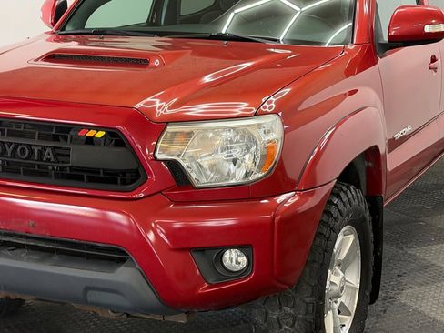 Used 2014 Toyota Tacoma 4x4 Double Cab w/ TRD Sport Package image 5