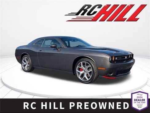 Used 2016 Dodge Challenger SXT Plus image 1