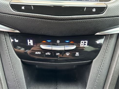 Certified 2024 Cadillac XT5 Luxury AWD/4WD image 27