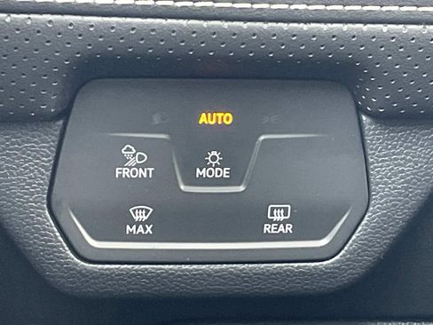 New 2026 Volkswagen Atlas SE FWD image 20