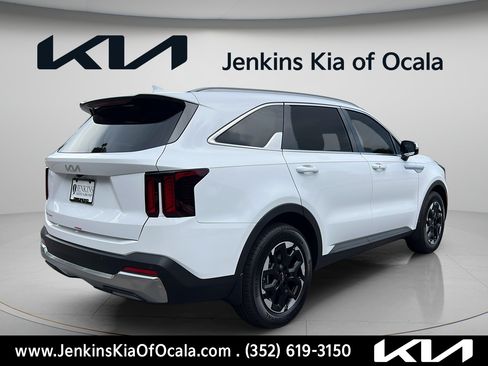 New 2026 Kia Sorento S w/ S Panoramic Sunroof Package FWD image 3
