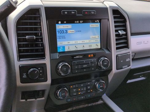 Used 2019 Ford F350 Lariat image 26