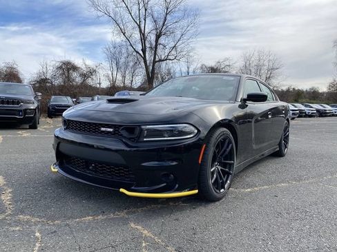 Used 2023 Dodge Charger Scat Pack w/ Daytona Edition Group RWD image 2